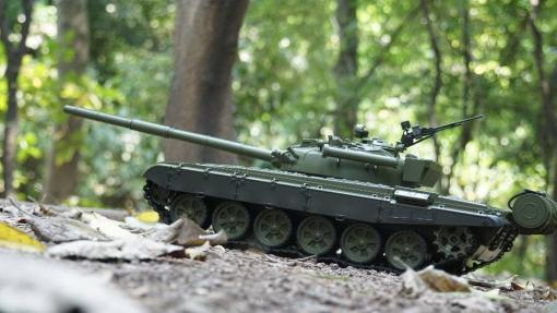 Ferngesteuerter Panzer mit Schuss Russicher T-72 Heng Long 116, Stahlgetriebe -2,4Ghz -V 6.0 -6