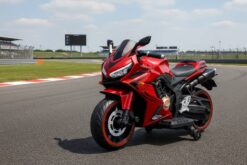 Alternative view of Elektrische Kindermotorrad 999- 12V7A Akku - 2 Motoren, Musik und Lichter und Ledersitz-Rot