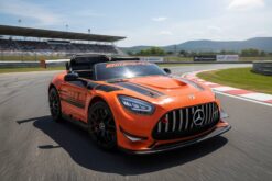 Elektro Kinderfahrzeug Mercedes-AMG GT3 Lizenziert mit Mp3, EVA, Ledersitz