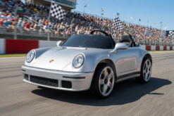 Kinder Elektroauto Porsche RUF 24V Lackiert – 2-Sitzer mit Brushless-Power, Wechselakku & EVA-Reifen